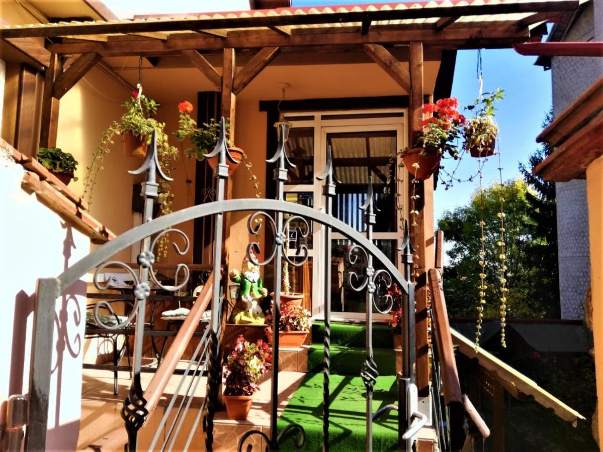 Hotel Dolce Far Niente Braşov Buitenkant foto