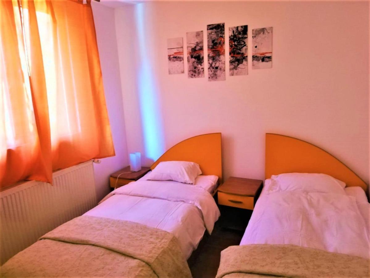 Hotel Dolce Far Niente Braşov Buitenkant foto
