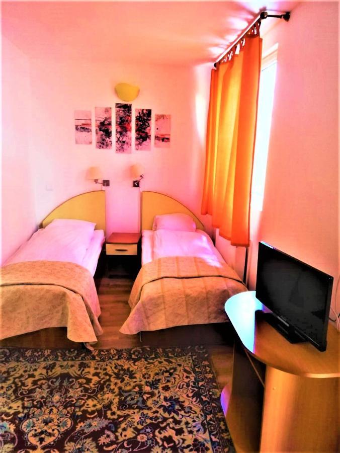 Hotel Dolce Far Niente Braşov Buitenkant foto