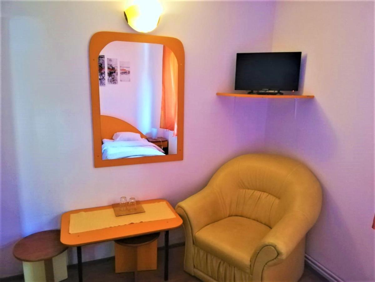 Hotel Dolce Far Niente Braşov Buitenkant foto