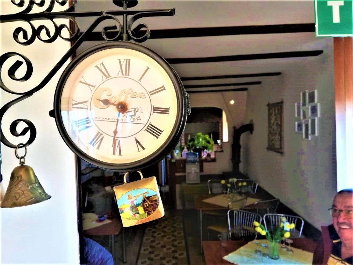 Hotel Dolce Far Niente Braşov Buitenkant foto