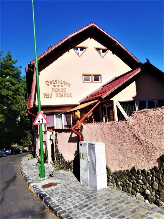 Hotel Dolce Far Niente Braşov Buitenkant foto