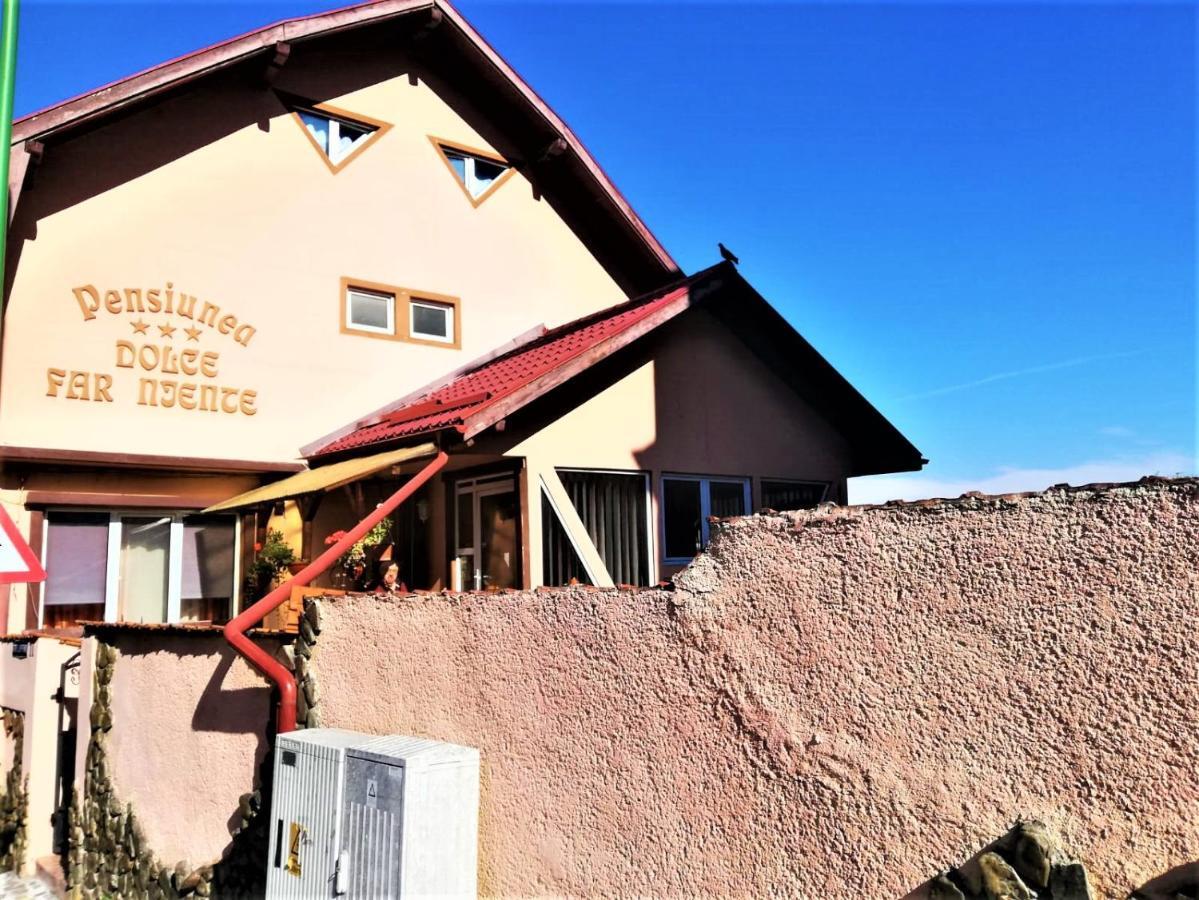 Hotel Dolce Far Niente Braşov Buitenkant foto