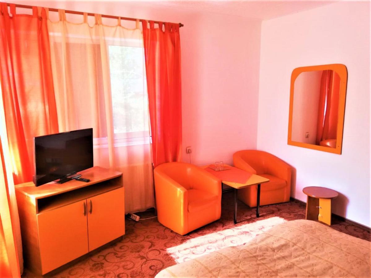 Hotel Dolce Far Niente Braşov Buitenkant foto