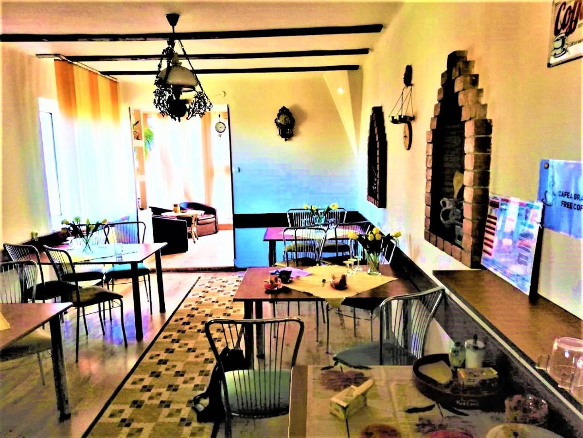 Hotel Dolce Far Niente Braşov Buitenkant foto